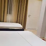 Lili - 3* بيرات