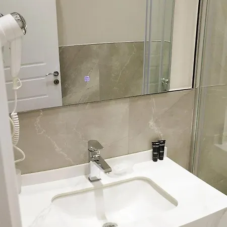 Lili - 3*