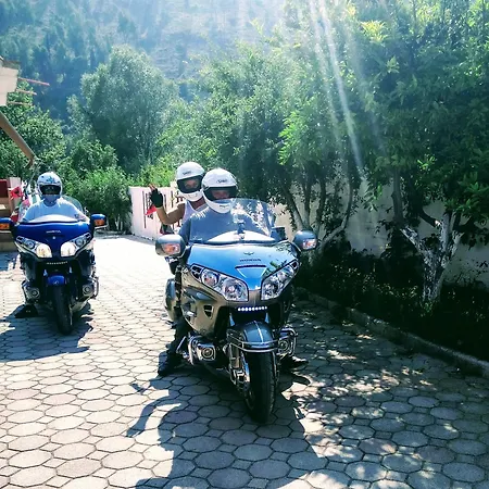 게스트하우스 Lili - 3*