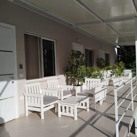 Lili - 3* Berat