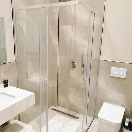 Lili - 3* Berat