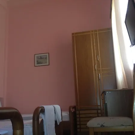 Konukevi Lili - Berat